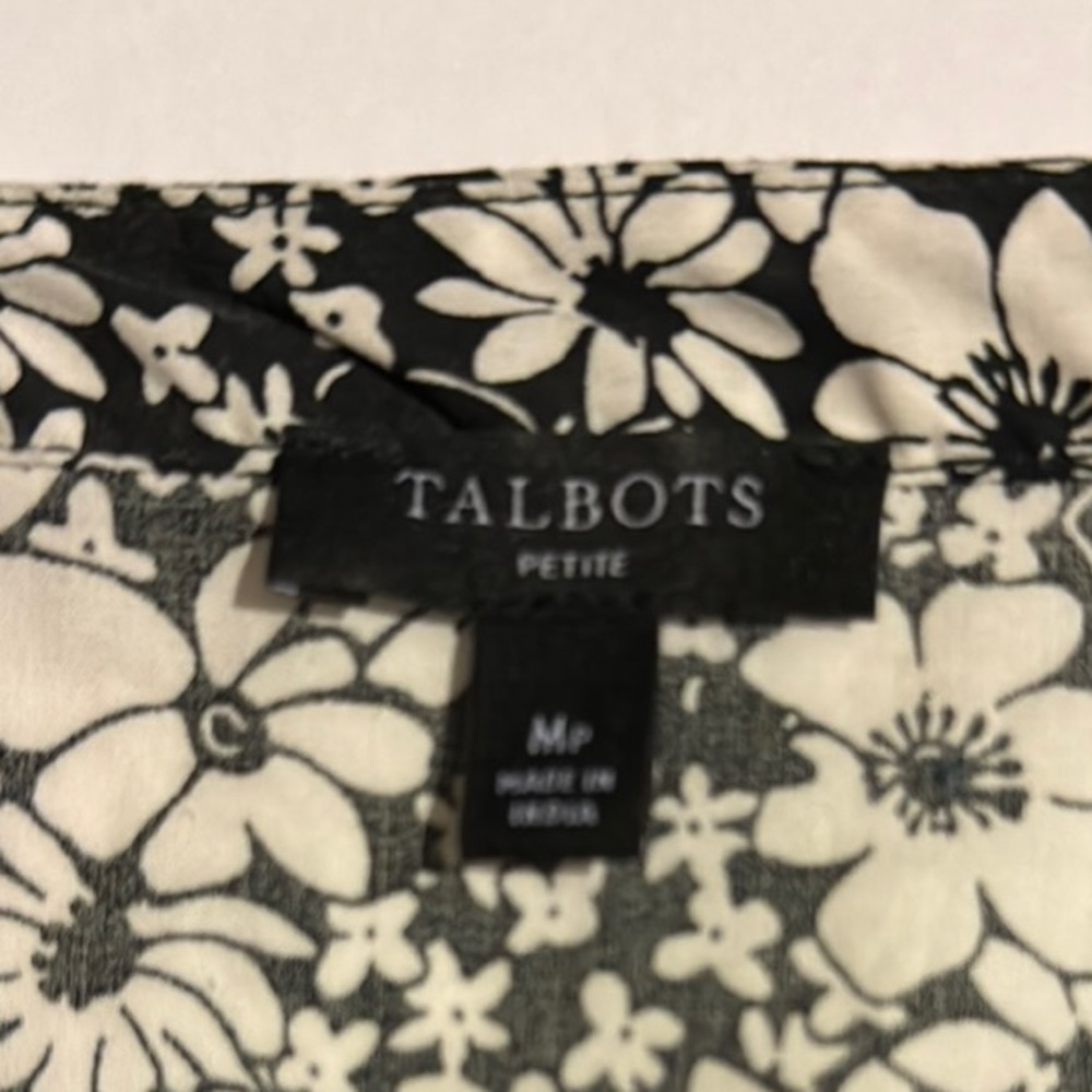 Talbots Petite Black and White Puff Sleeve Floral Blouse Size Medium Petite - Picture 6 of 10